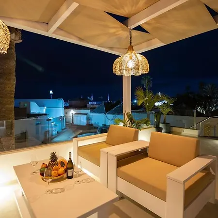 Beachside - Casa Aboleon